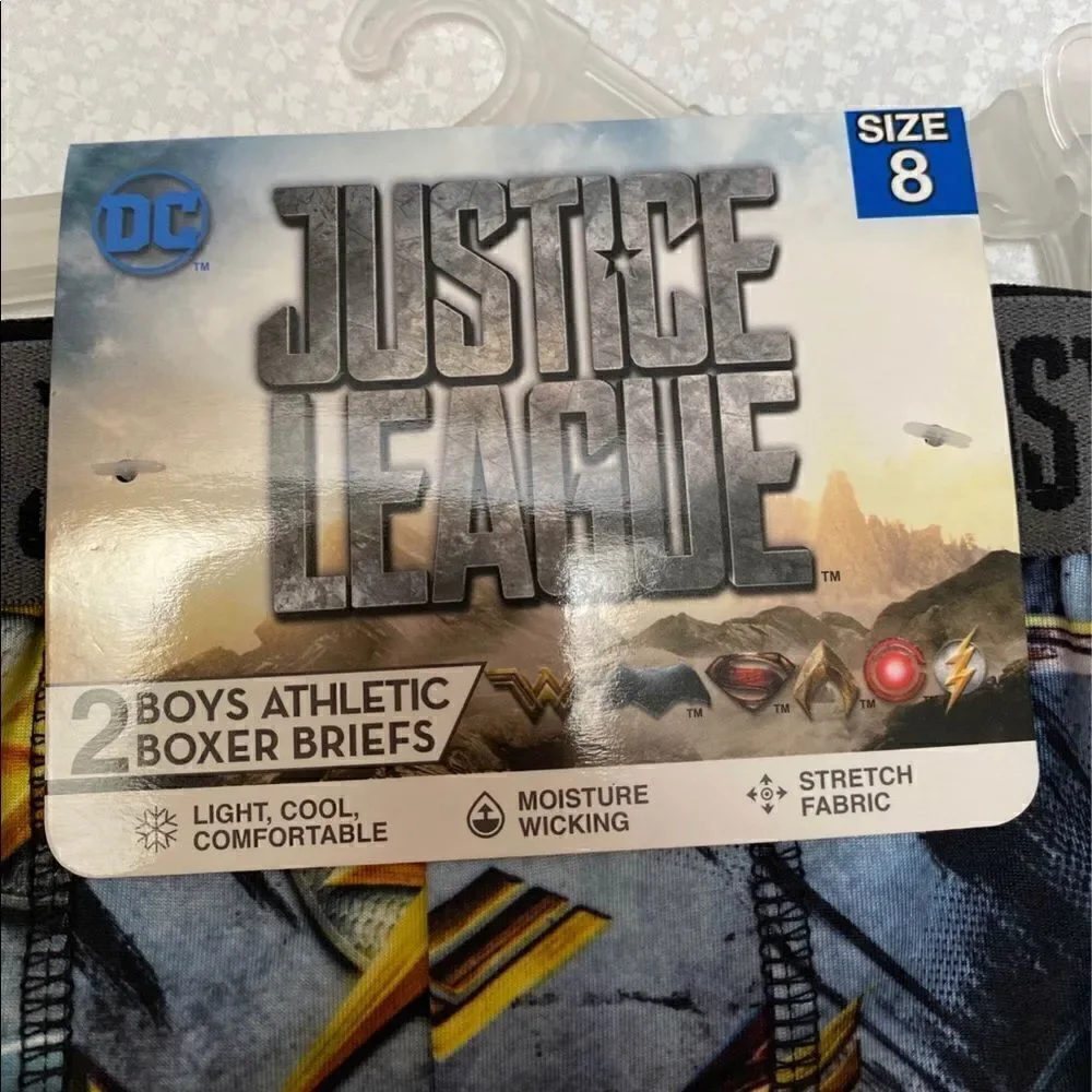 DC JUSTICE LEAGUE Size 8 -2 Boys Boxer Briefs NWT